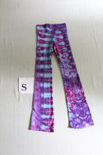 Load image into Gallery viewer, Small Yoga Pants