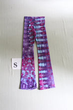 Load image into Gallery viewer, Small Yoga Pants