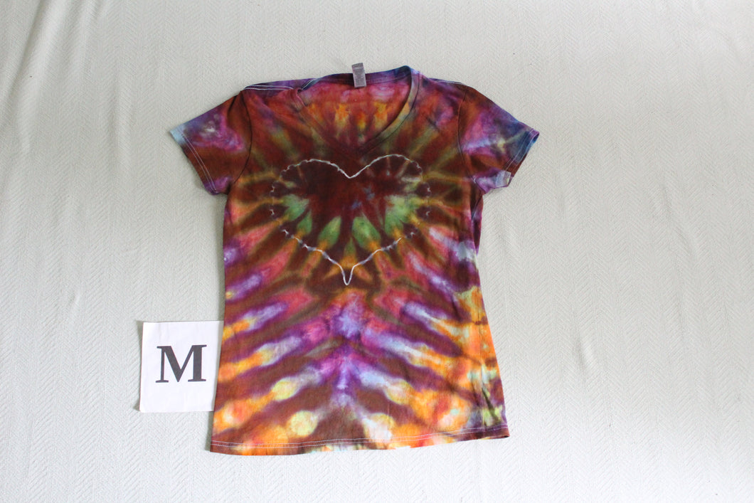 Medium Ladies V-Neck Incline Heart